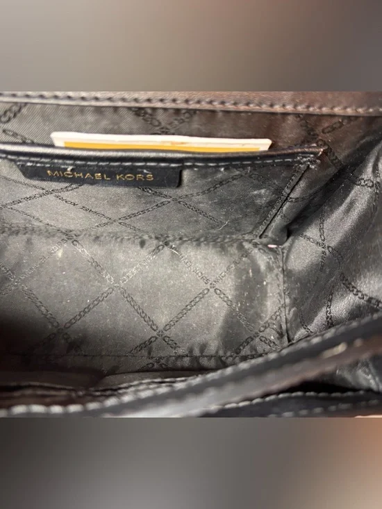 Michael Kors Heather Large Leather Shoulder Bag - Picture 6 of 9